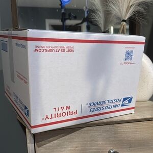 mystery‎ box